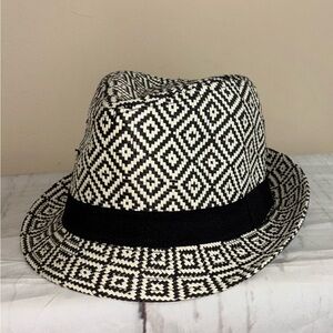 Forever 21 New Black Geometric Tribal Printing Straw Trilby Fedora Hat